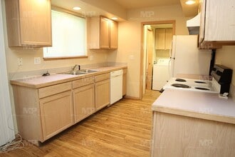 2036 Glenmoor Dr in Fort Collins, CO - Building Photo - Building Photo