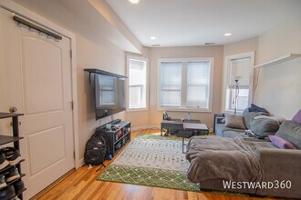 1430 N Maplewood Ave in Chicago, IL - Building Photo - Building Photo