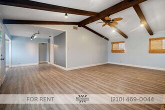 800 Brooks Ave in Schertz, TX - Building Photo - Building Photo