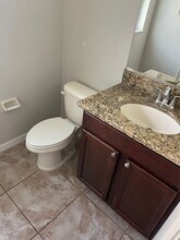 1913 Hawks View Dr in Ruskin, FL - Building Photo - Building Photo