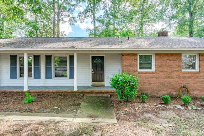 3414 Bush River Rd in Columbia, SC - Building Photo - Building Photo