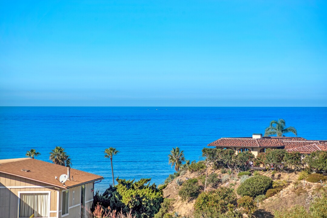 236 Avenida Montalvo in San Clemente, CA - Building Photo