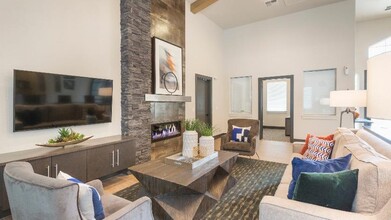 Fountain Springs Apartments in Colorado Springs, CO - Foto de edificio - Building Photo