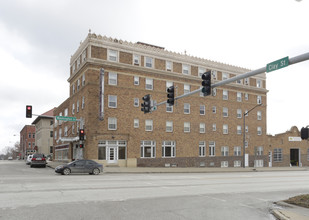 Strand Apartments in Chillicothe, MO - Building Photo - Building Photo