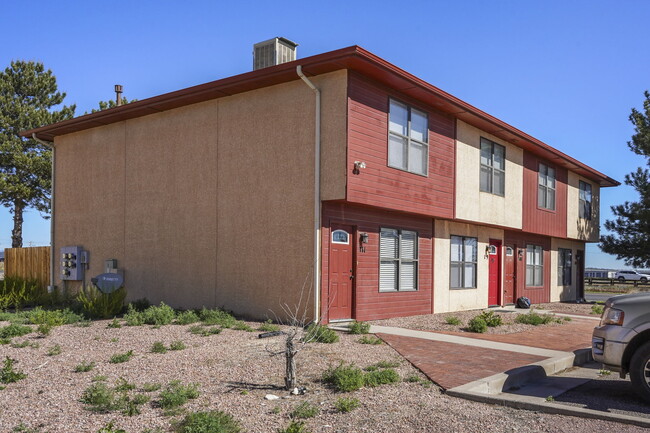 105-111 E Abarr Dr in Pueblo West, CO - Building Photo - Primary Photo