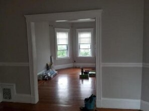 24 Dimick St, Unit 3 in Somerville, MA - Foto de edificio - Building Photo