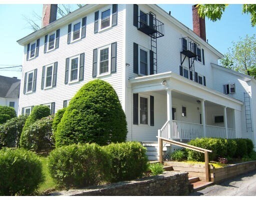 111 Main St in Andover, MA - Building Photo