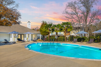 Yorktowne Village Apartments in Rock Hill, SC - Foto de edificio - Building Photo