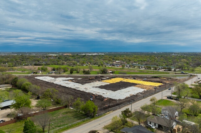 Palladium Carver Living