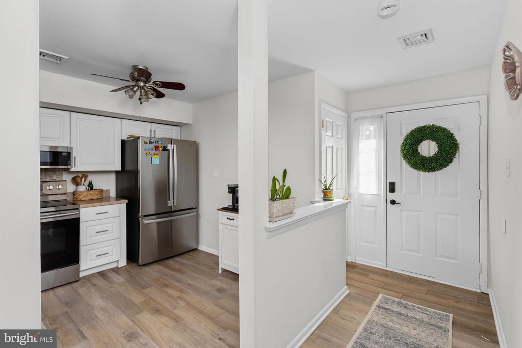 51 Tilia Ct in Hamilton, NJ - Building Photo