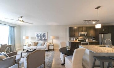 7545 E NW Hwy in Dallas, TX - Building Photo - Building Photo