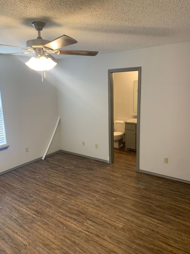 6409 31st St in Lubbock, TX - Building Photo - Building Photo