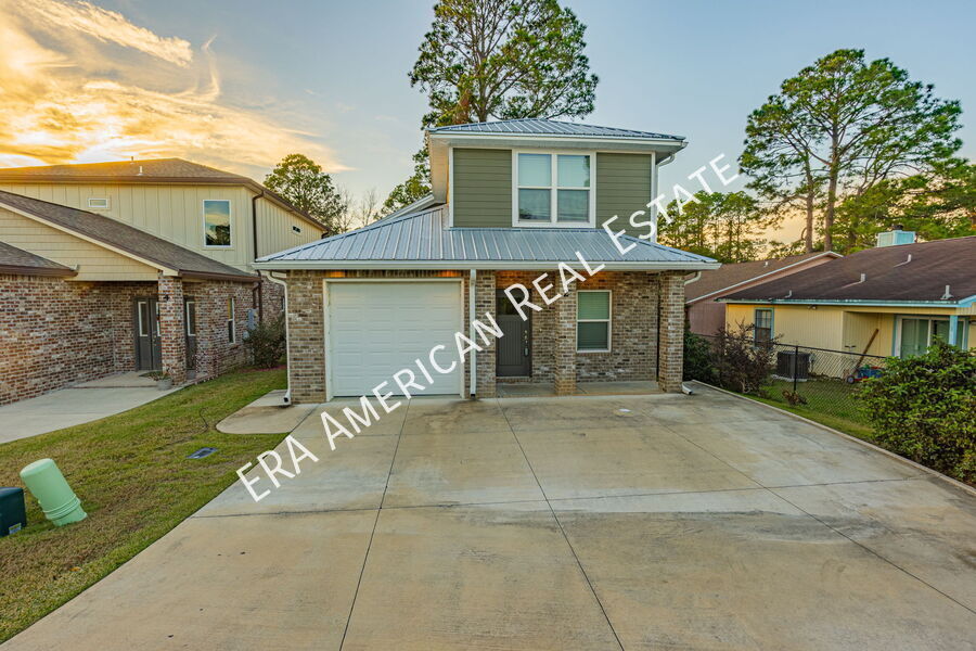2 Arabelle Cv in Valparaiso, FL - Building Photo