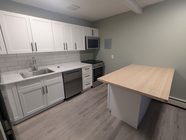 7 Rufus Ave in Halifax, NS - Building Photo - Building Photo