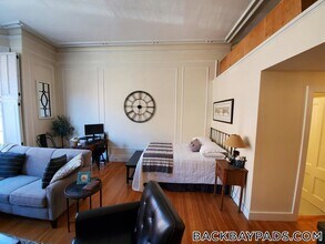 235 Beacon St, Unit 3 in Boston, MA - Foto de edificio - Building Photo