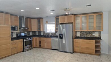 7704 Earp Way in Austin, TX - Building Photo - Building Photo