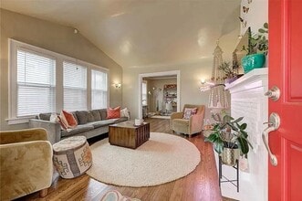2821 NW 13th St, Unit 2823 in Oklahoma City, OK - Building Photo - Building Photo