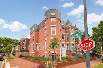 1819 1st St NW in Washington, DC - Building Photo - Building Photo