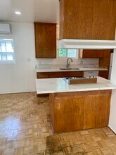 928 W Angeleno Ave, Unit Apt.A in Burbank, CA - Building Photo - Building Photo