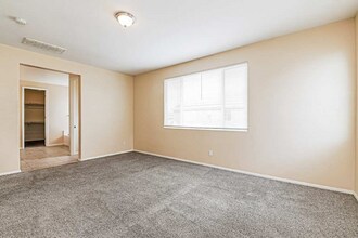44844 Lancaster in Lancaster, CA - Building Photo - Building Photo