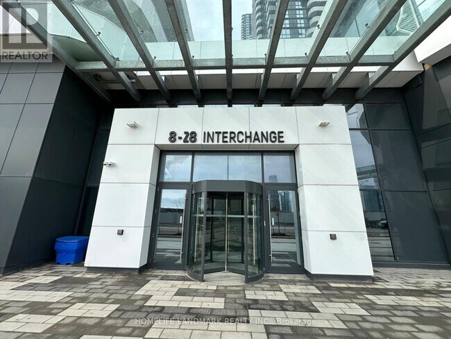 28 Interchange Wy in Vaughan, ON - Building Photo - Building Photo