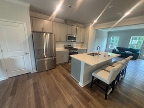 Room in Townhome on Poe Farm Ave in Apex, NC - Building Photo - Building Photo