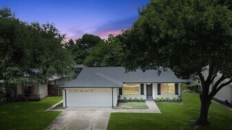 1616 Nantucket Dr in Richardson, TX - Building Photo