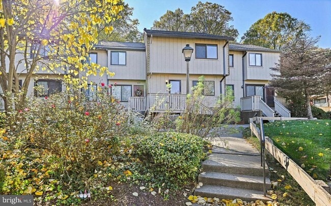 property at 2691 Glengyle Dr