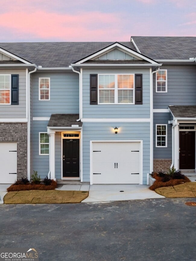 property at 1005 N 2nd Ave NW