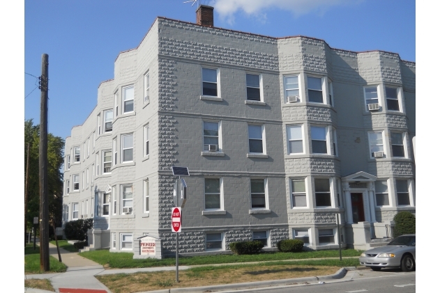 Pioneer Apartments in Valparaiso, IN - Building Photo