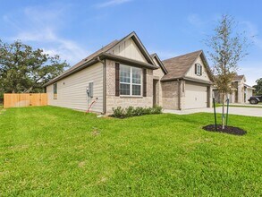 1902 Viva Rd in Bryan, TX - Building Photo - Building Photo