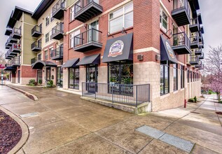 McKenzie Square Apartments in Bellingham, WA - Building Photo - Interior Photo