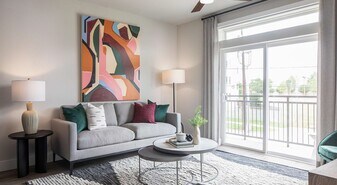 2425 Bell St in Houston, TX - Building Photo