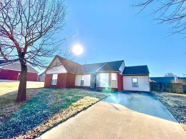 7759 Parkwood Cove in Southaven, MS - Building Photo - Building Photo