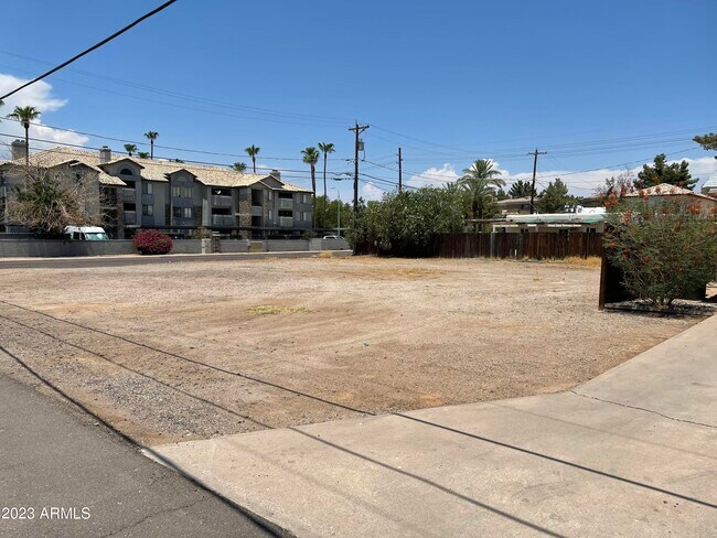 4481 N 21st St in Phoenix, AZ - Building Photo - Building Photo