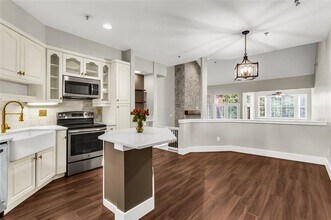 3235 Cole Ave in Dallas, TX - Building Photo - Building Photo
