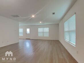 5233 Elrington Vly Ln in Porter, TX - Building Photo - Building Photo