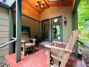 229 Texas Rd Ext in Montreat, NC - Building Photo - Building Photo