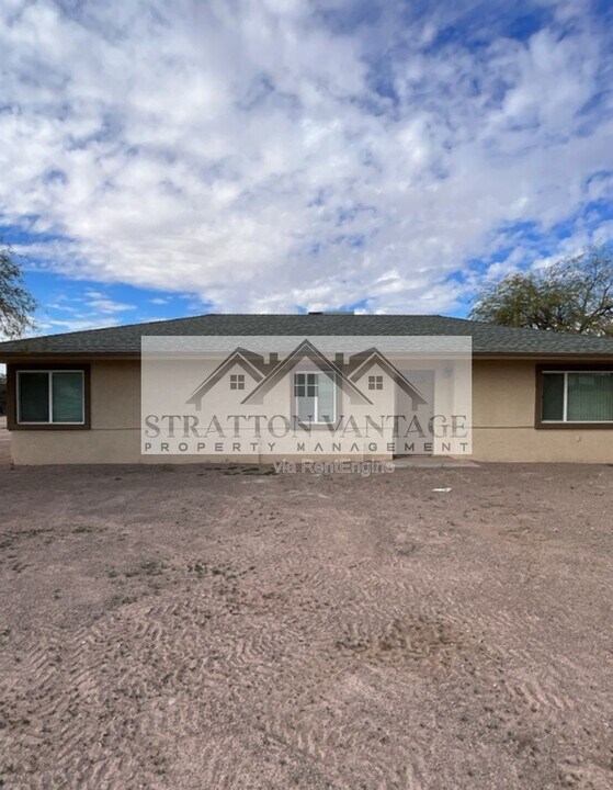 2556 S Noble St in Casa Grande, AZ - Building Photo