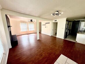 205 Stardust Ln in Desoto, TX - Building Photo - Building Photo