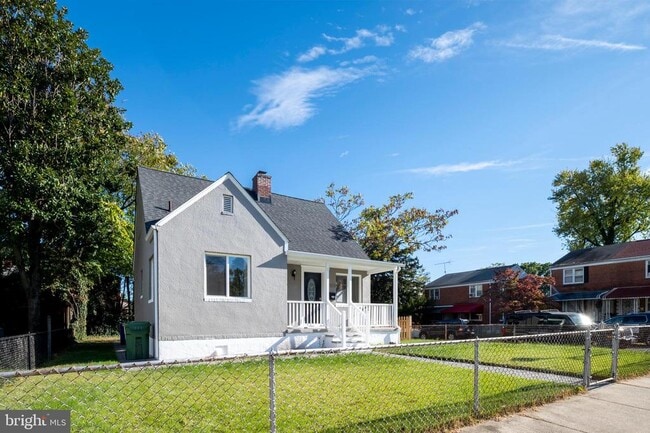property at 4621 Greenhill Ave