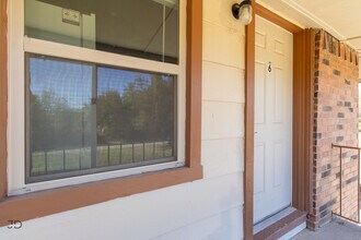 1704 Fairfax Ave in Wichita Falls, TX - Foto de edificio - Building Photo