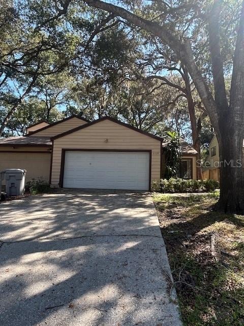 property at 1119 Indian Bluff Dr
