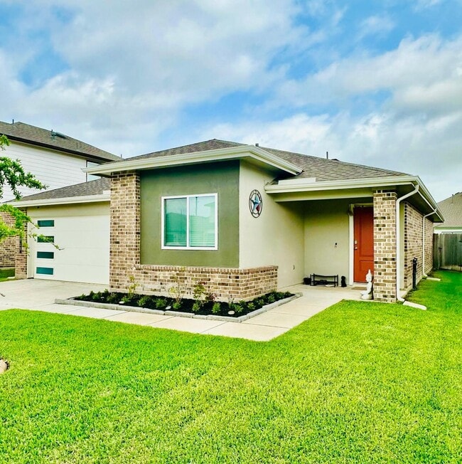 315 John House Ln in Arcola, TX - Building Photo - Building Photo