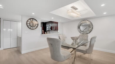 240 Captains Walk in Delray Beach, FL - Building Photo - Building Photo