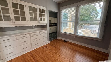 107 Willim St in Alamo Heights, TX - Building Photo - Building Photo