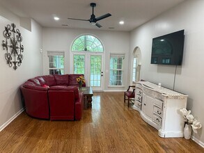 472 Copper Creek Cir in Pooler, GA - Building Photo - Building Photo