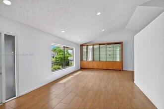 9721 Majestic Way in Boynton Beach, FL - Building Photo - Building Photo