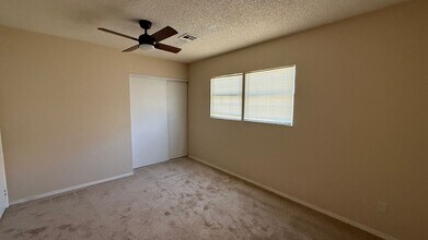 882 Ripple Way in Las Vegas, NV - Building Photo - Building Photo