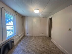 759 Garrison Ave, Unit 759-1 in Morgantown, WV - Building Photo - Building Photo